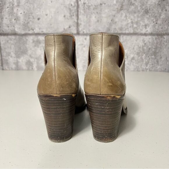 𝅺lucky Brand Eesa Distressed Leather Ankle Bootie Heels - Picture 4 of 13